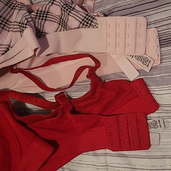 Victoria's Secret Set Of 2 T-shirt Demi Push-up Full Coverage Bras 36C Shapewear - Picture 9 of 13